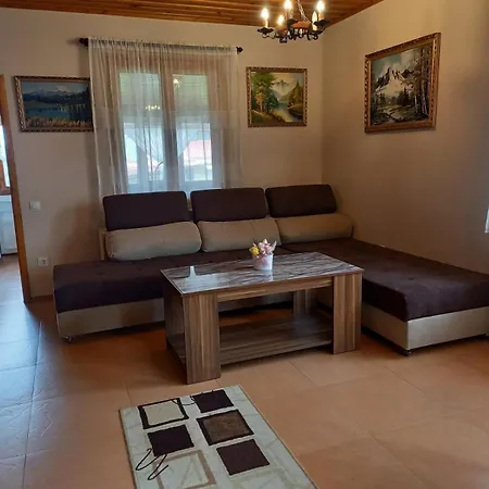Holiday home боби